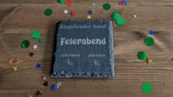 Schiefer Untersetzer: Eingehender Anruf Feierabend